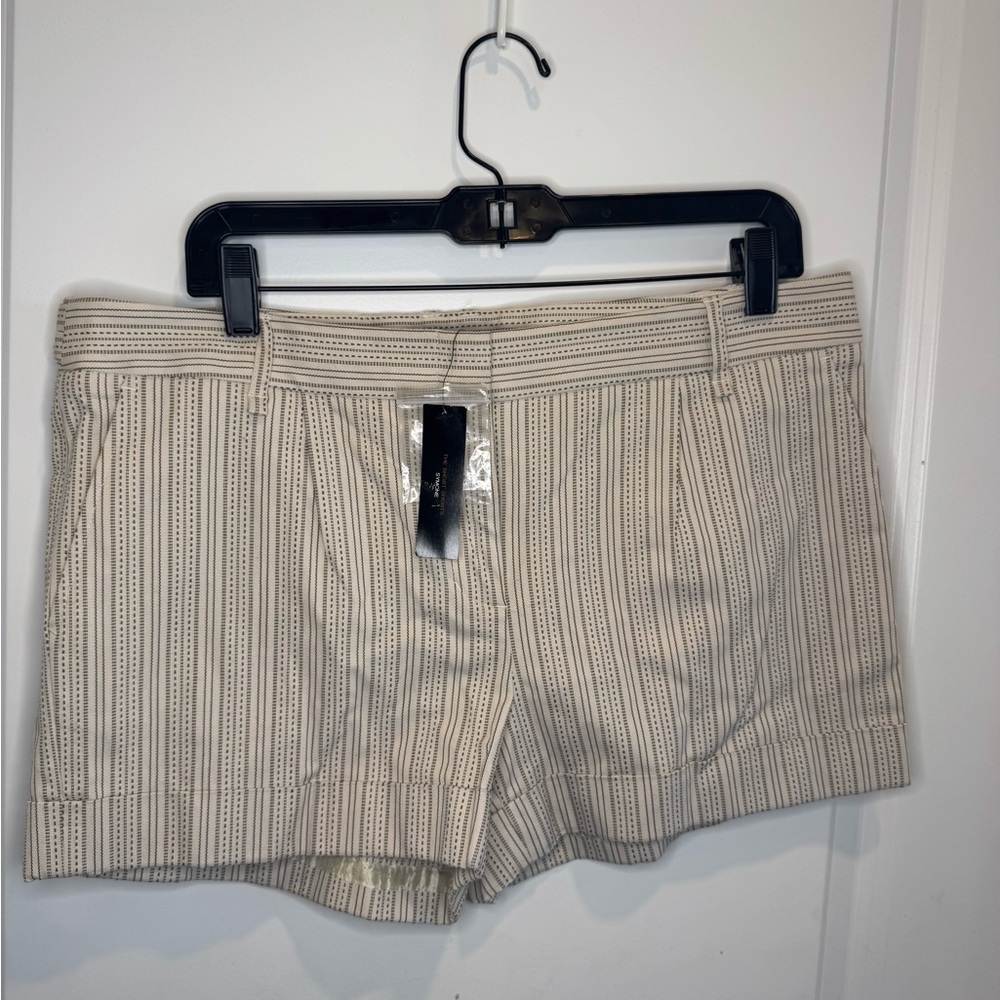 BCBGMaxAzria Beige Striped Women's Shorts